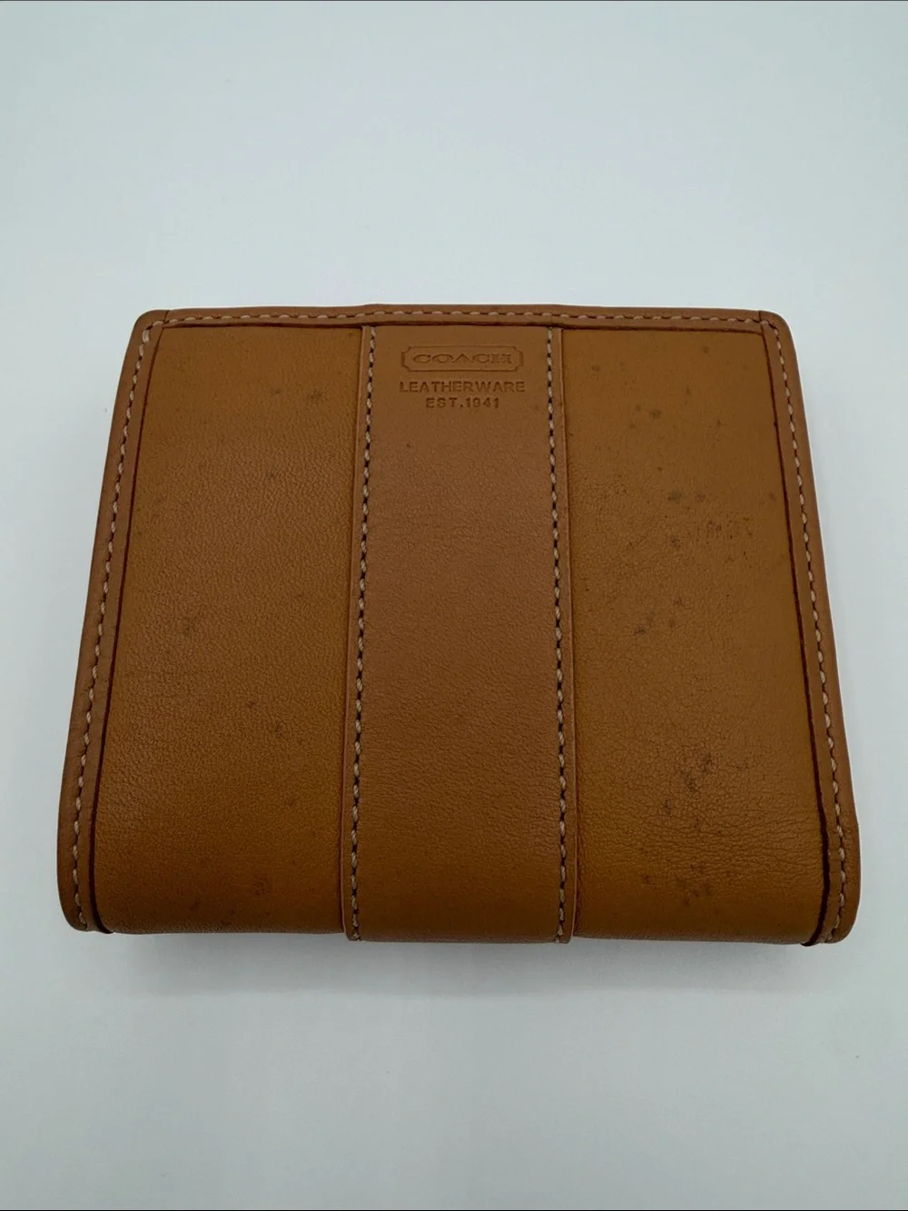 Coach Vintage Tan Leather Bifold Wallet with Panel Stitching and coin pouch